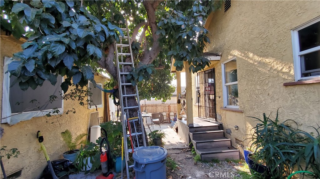 Los Angeles, California, 90006, United States, ,Residential,For Sale,1909502