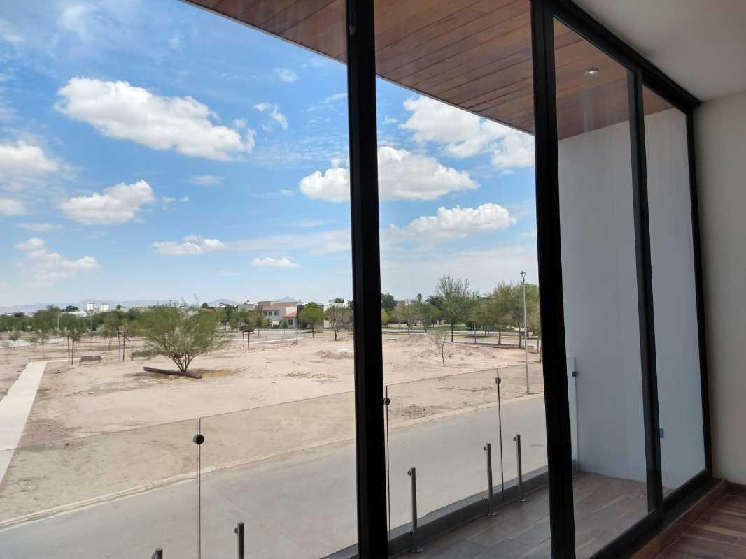PROLONGACI?N HACIENDA DEL ROSARIO, Torreón, Coahuila de Zaragoza, 27106, Mexico, 4 Bedrooms Bedrooms, ,5 BathroomsBathrooms,Residential,For Sale,PROLONGACI?N HACIENDA DEL ROSARIO,1652963