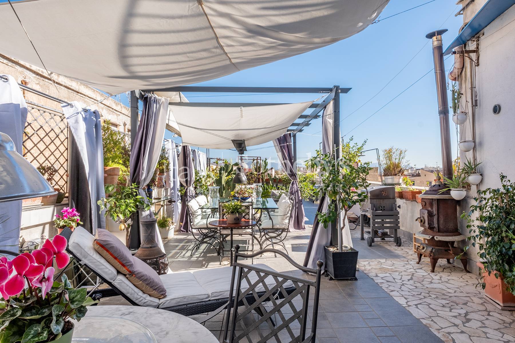  Iconic multi-level penthouse in Naples - 物件實景