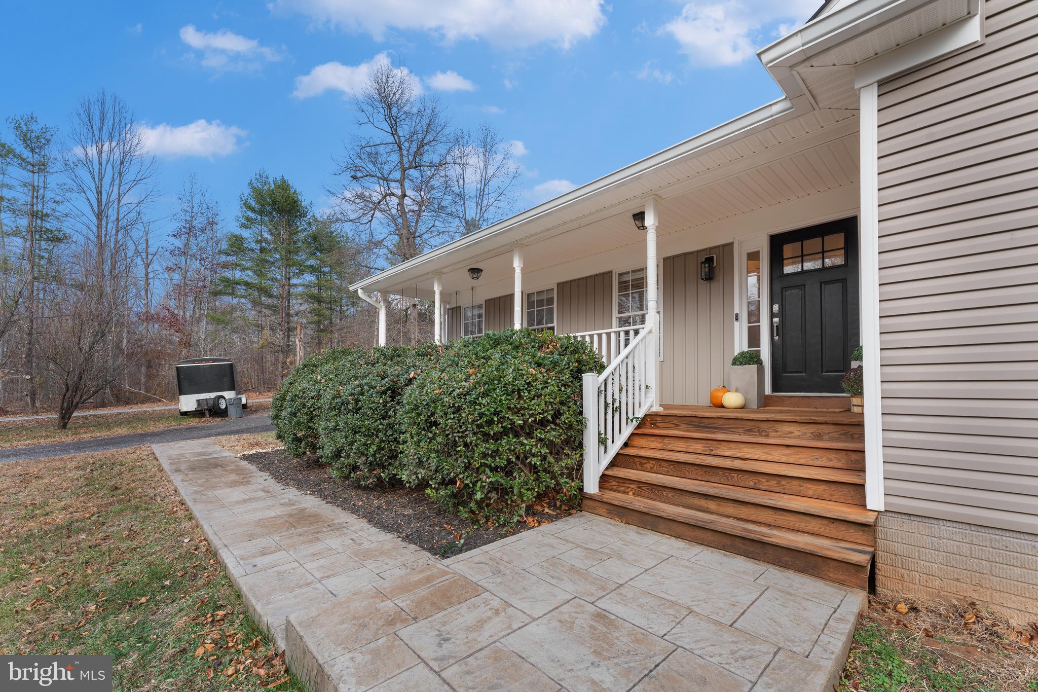 Locust Dale, Virginia, 22948, United States, 3 Bedrooms Bedrooms, ,4 BathroomsBathrooms,Residential,For Sale,1996627