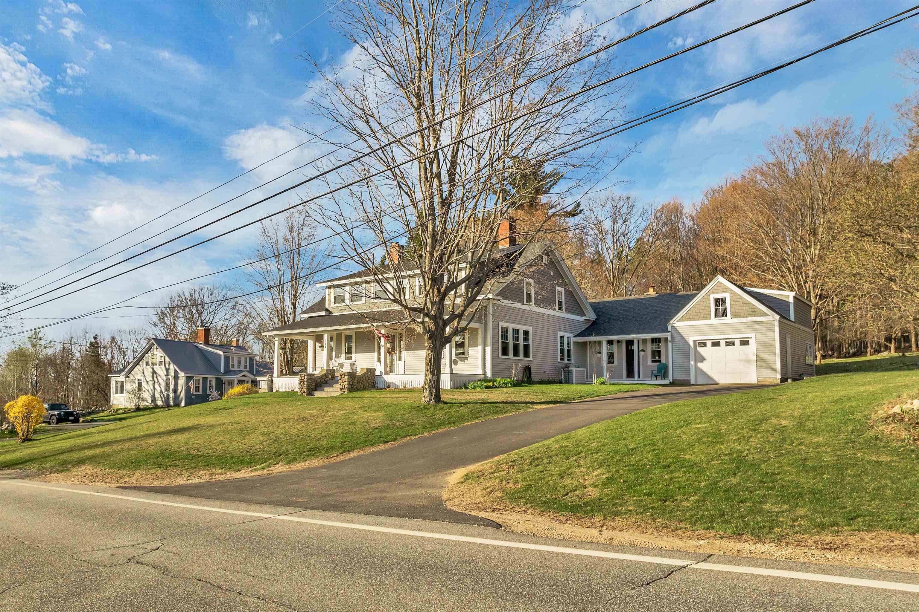 Meredith, New Hampshire, 03253, United States, 3 Bedrooms Bedrooms, ,2 BathroomsBathrooms,Residential,For Sale,1793827