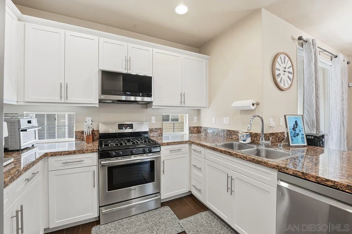 San Diego, California, 92120, United States, 3 Bedrooms Bedrooms, ,3 BathroomsBathrooms,Residential,For Sale,1997272