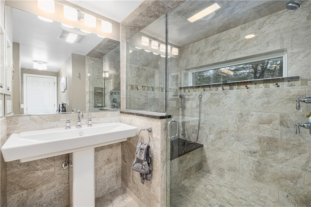 Cranston, Rhode Island, 02921, United States, 4 Bedrooms Bedrooms, ,3 BathroomsBathrooms,Residential,For Sale,1787177