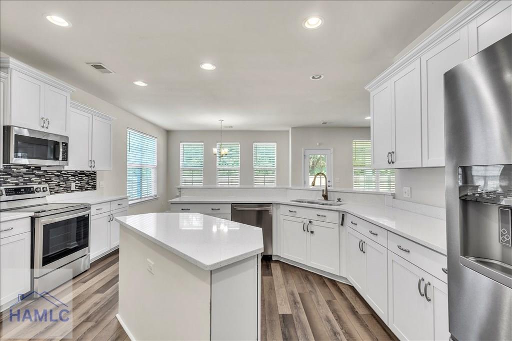 Ludowici, Georgia, 31316, United States, 5 Bedrooms Bedrooms, ,3 BathroomsBathrooms,Residential,For Sale,1991705