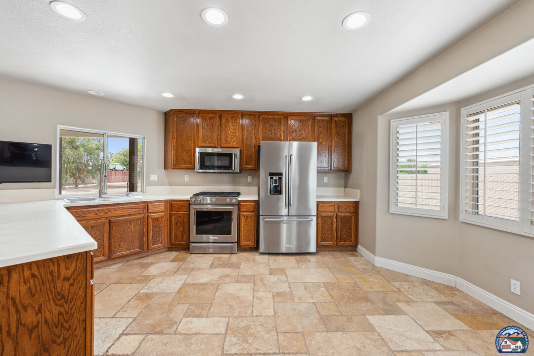 El Centro, California, 92243, United States, 4 Bedrooms Bedrooms, ,3 BathroomsBathrooms,Residential,For Sale,1838686