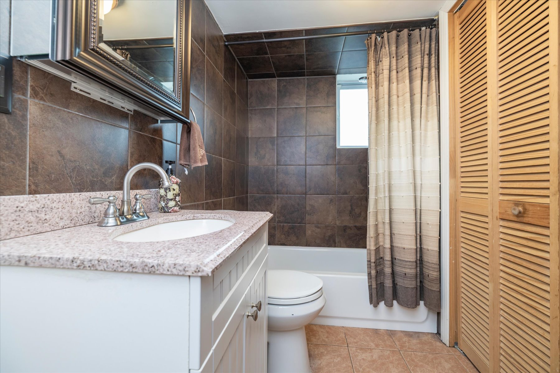  156-21 96th Street, Howard Beach, NY, 11414 - 物件實景