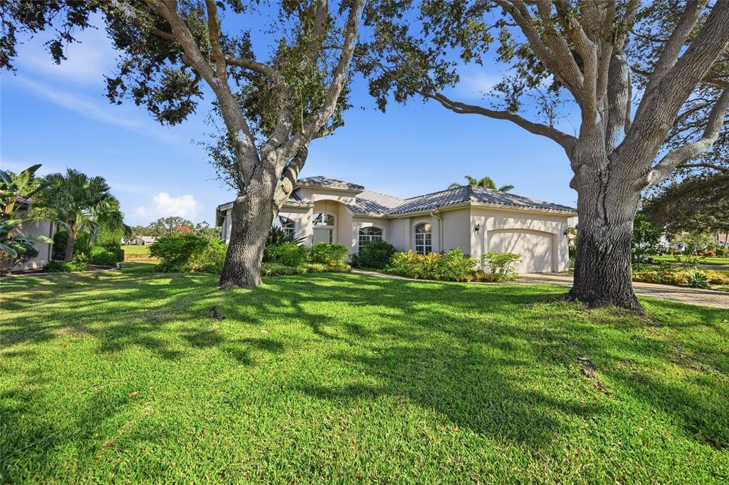 Sarasota, Florida, 34235, United States, 3 Bedrooms Bedrooms, ,2 BathroomsBathrooms,Residential,For Sale,1997253