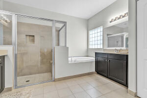 Lake Worth, Florida, 33463, United States, 3 Bedrooms Bedrooms, ,2 BathroomsBathrooms,Residential,For Sale,1974072