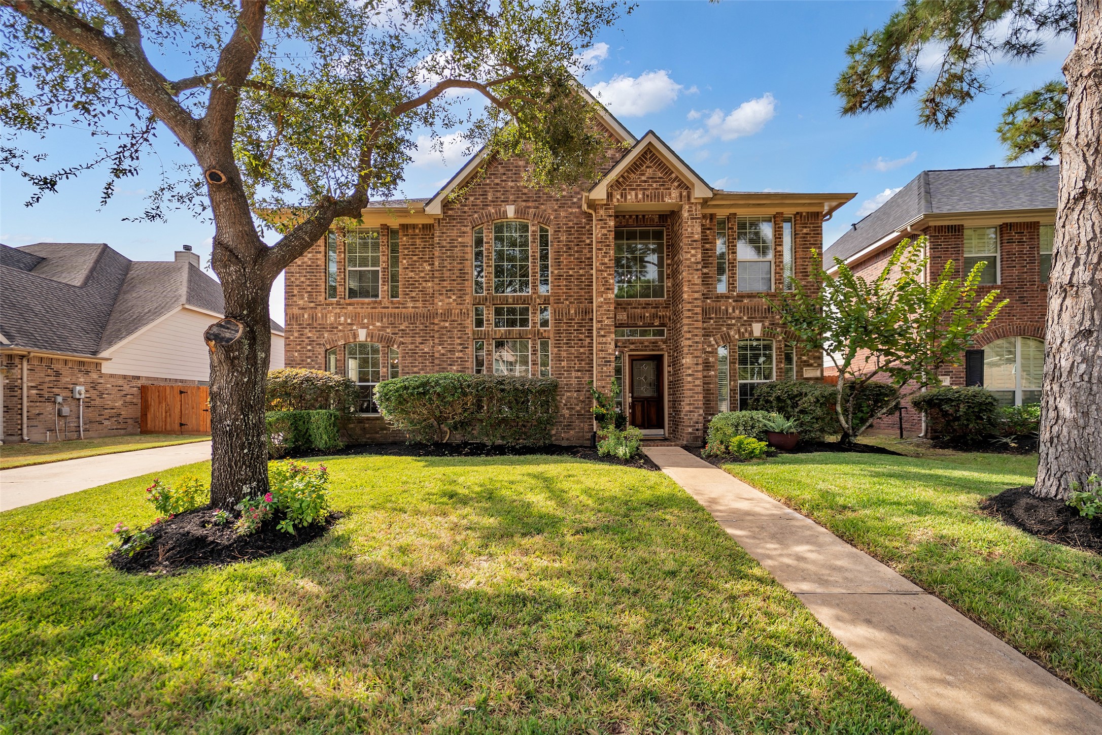 Katy, Texas, 77494, United States, 5 Bedrooms Bedrooms, ,4 BathroomsBathrooms,Residential,For Sale,1971356