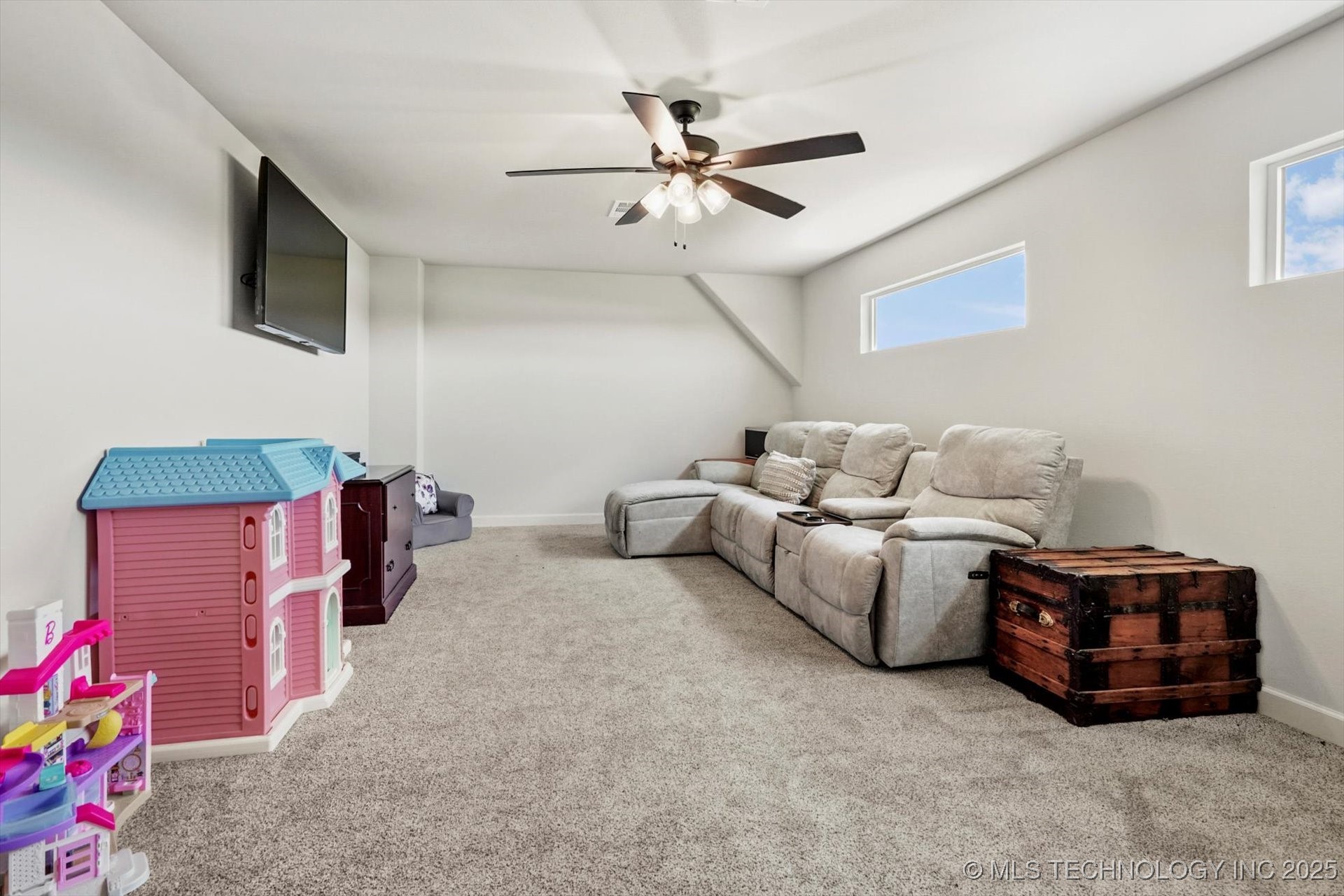 Broken Arrow, Oklahoma, 74014, United States, 4 Bedrooms Bedrooms, ,3 BathroomsBathrooms,Residential,For Sale,1885345
