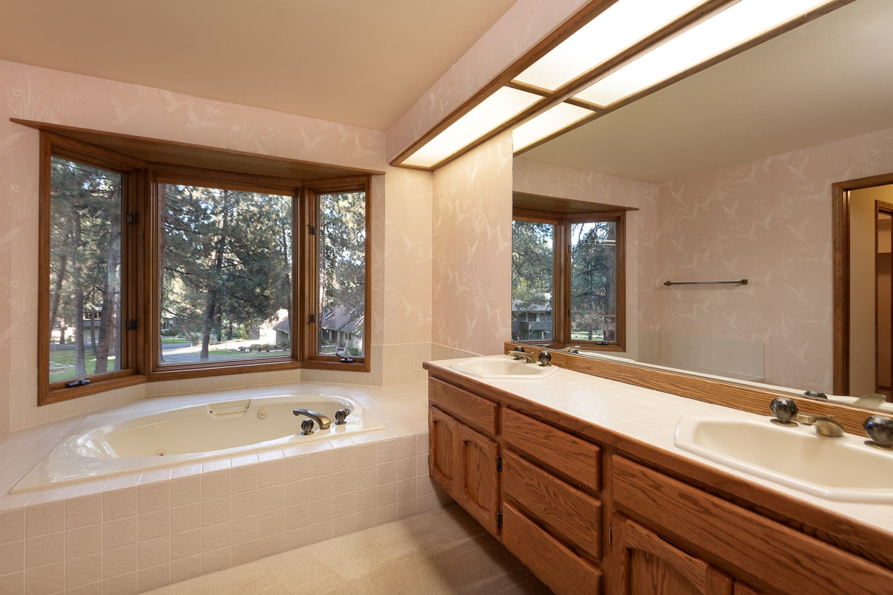  60630 Thunderbird Bend, OR 97702 - 物件實景