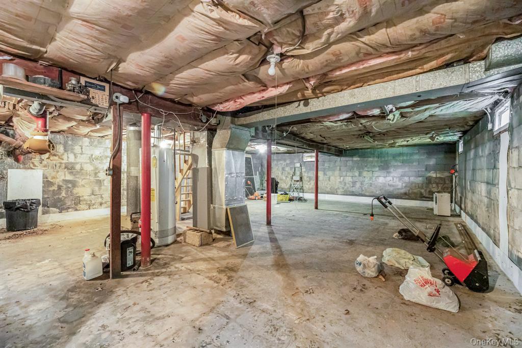 Yonkers, New York, 10710, United States, 3 Bedrooms Bedrooms, ,1 BathroomBathrooms,Residential,For Sale,1976083