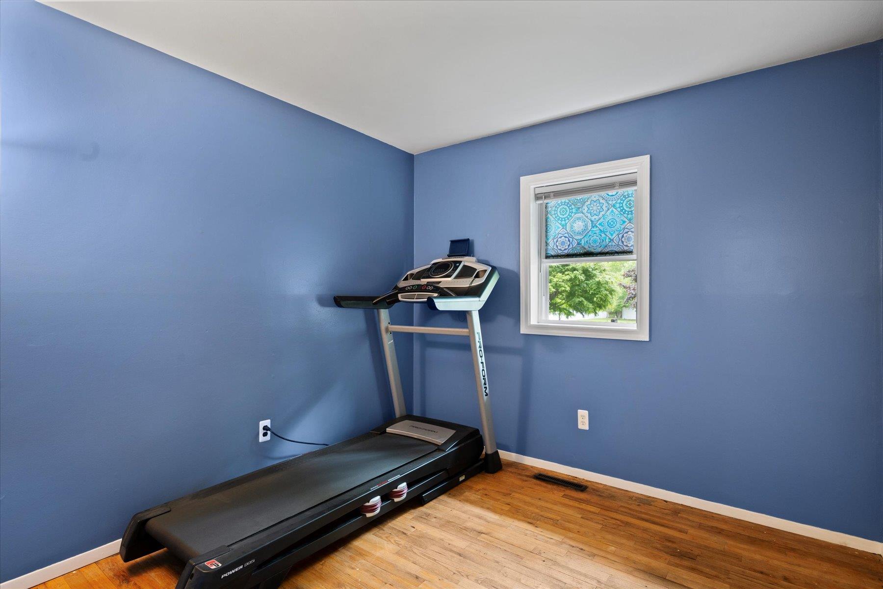 East Moriches, New York, 11940, United States, 3 Bedrooms Bedrooms, ,1 BathroomBathrooms,Residential,For Sale,1837952