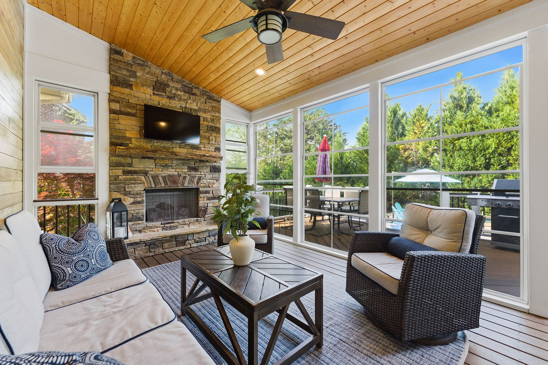  RIVER LAKES - 物件實景