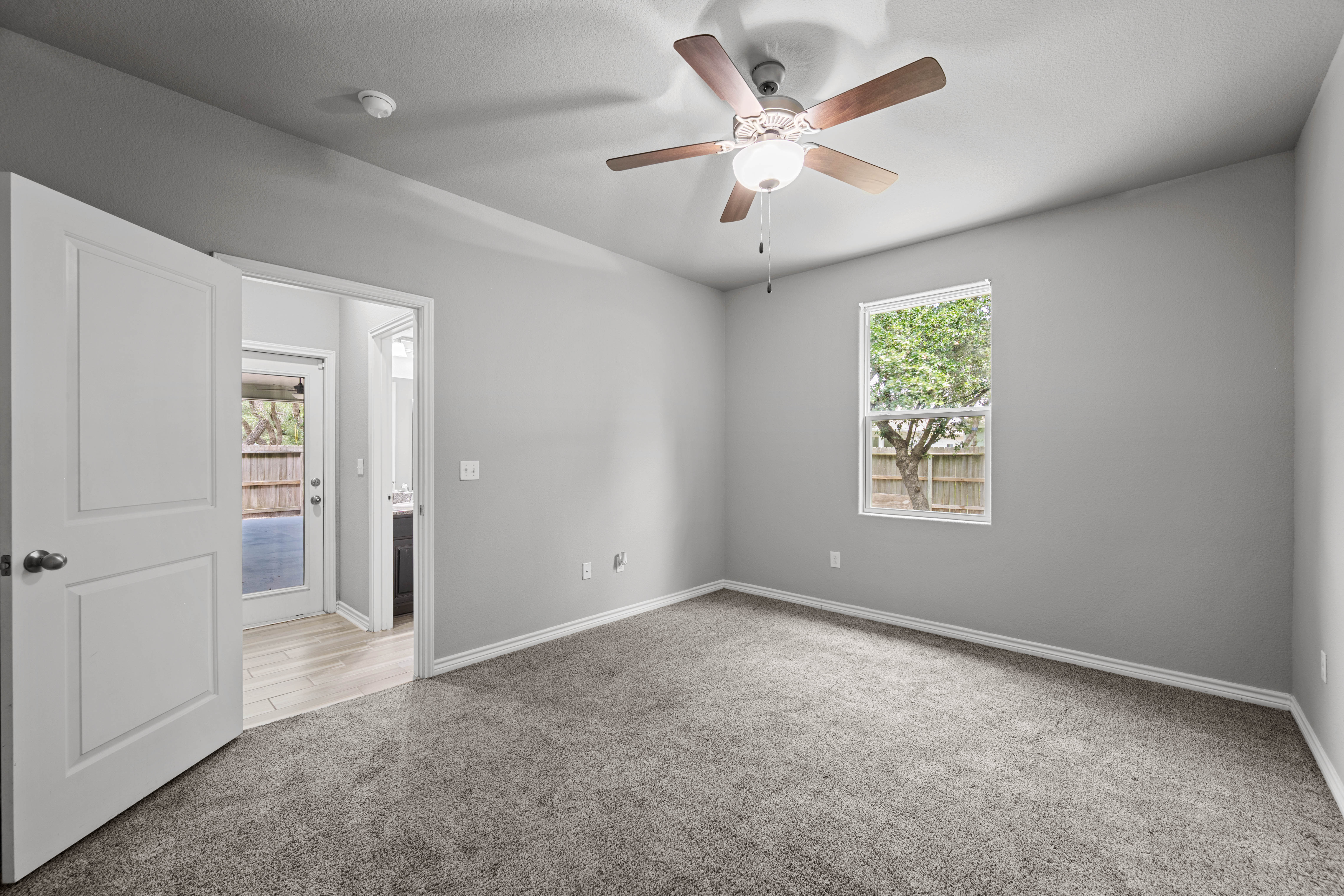 Gorgeous 4BR Home in Wandering Oaks - 物件實景