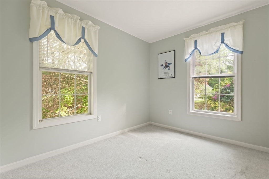 Easton, Massachusetts, 02375, United States, 3 Bedrooms Bedrooms, ,2 BathroomsBathrooms,Residential,For Sale,1838862