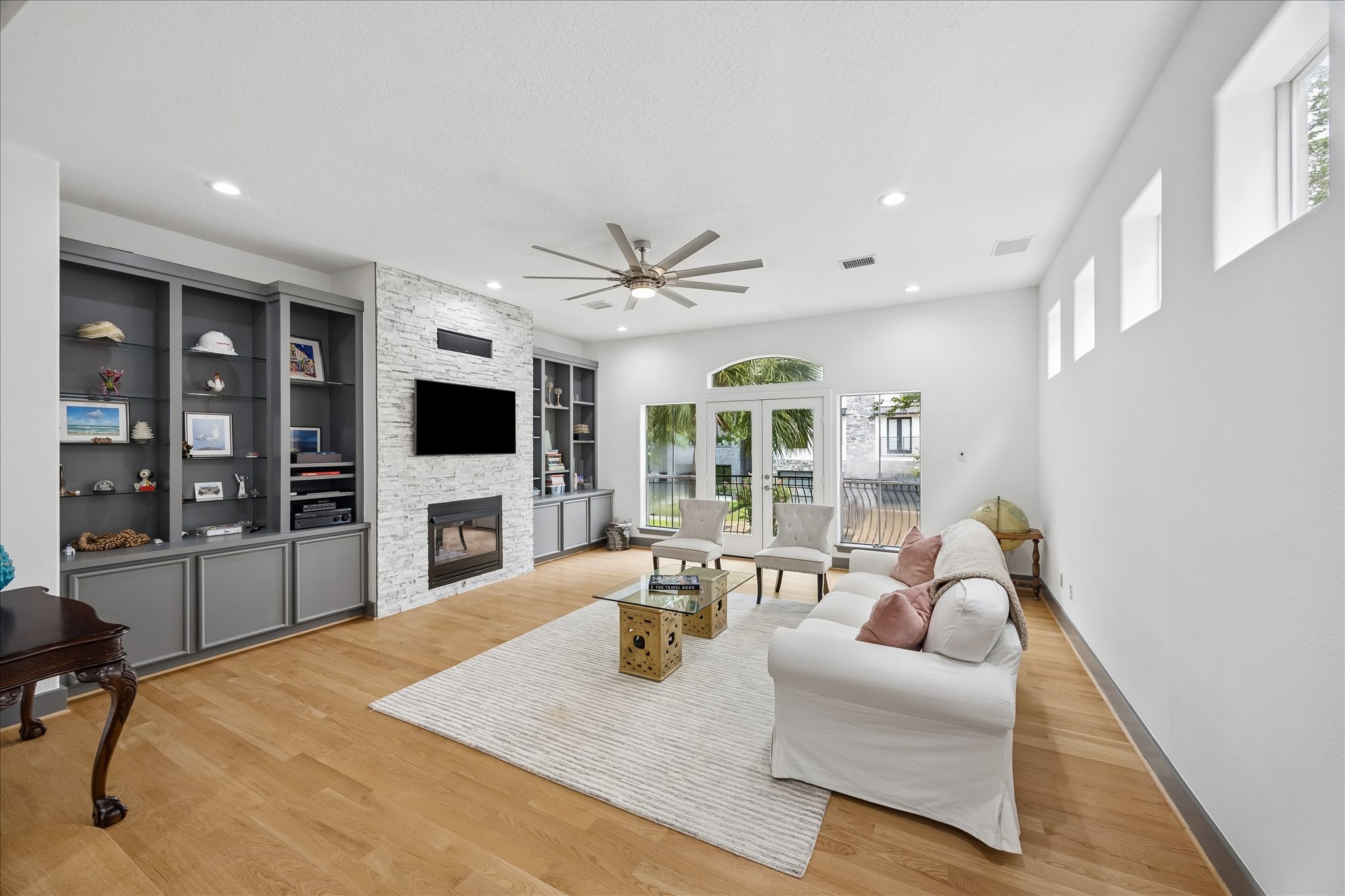  6406 Rodrigo Street B - 物件實景