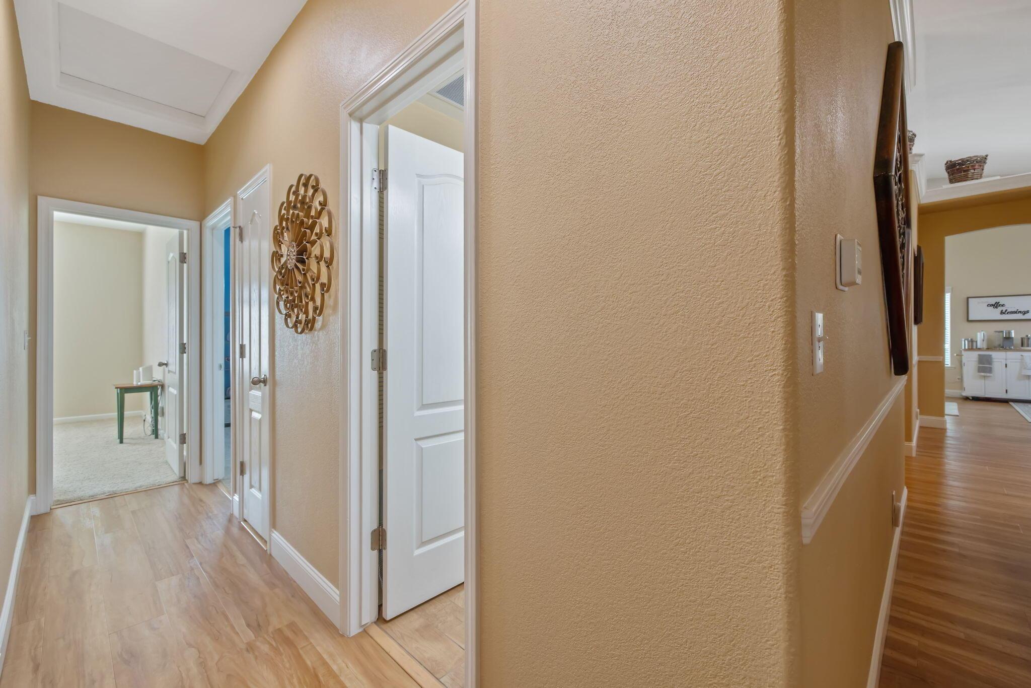 Visalia, California, 93291, United States, 3 Bedrooms Bedrooms, ,2 BathroomsBathrooms,Residential,For Sale,2013807