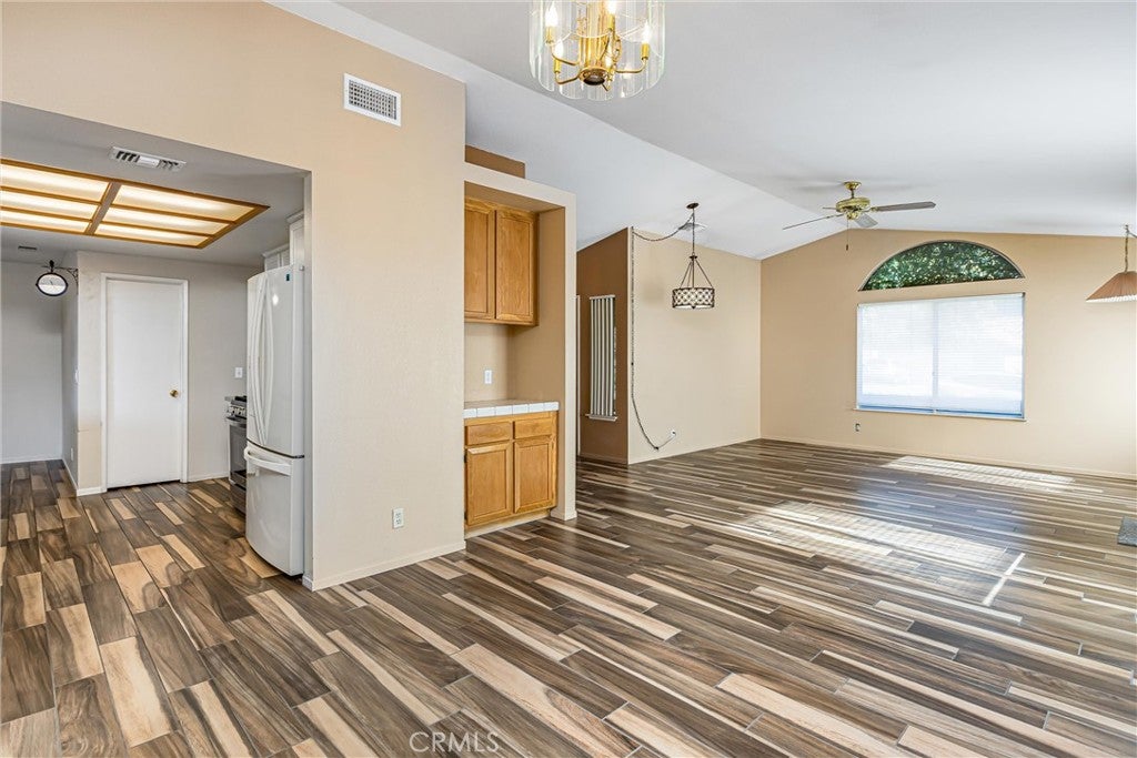 Yucaipa, California, 92399, United States, 3 Bedrooms Bedrooms, ,2 BathroomsBathrooms,Residential,For Sale,2005715