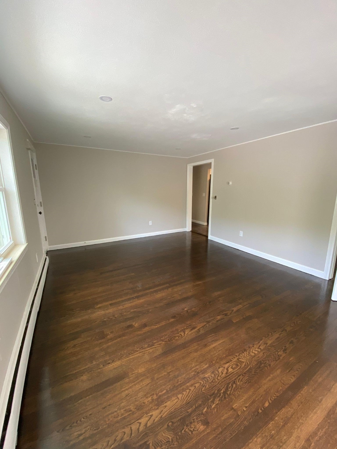 Revere, Massachusetts, 02151, United States, 6 Bedrooms Bedrooms, ,3 BathroomsBathrooms,Residential,For Sale,1898078