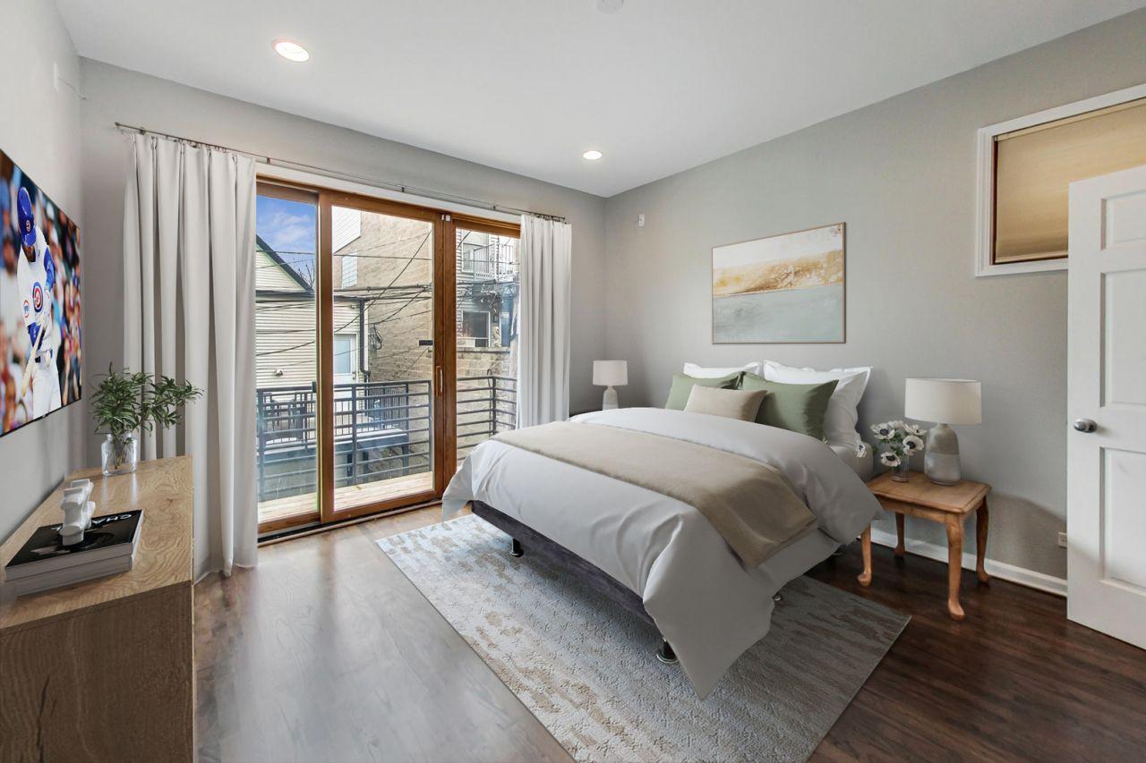 Chicago, Illinois, 60622, United States, 3 Bedrooms Bedrooms, ,3 BathroomsBathrooms,Residential,For Sale,1794202
