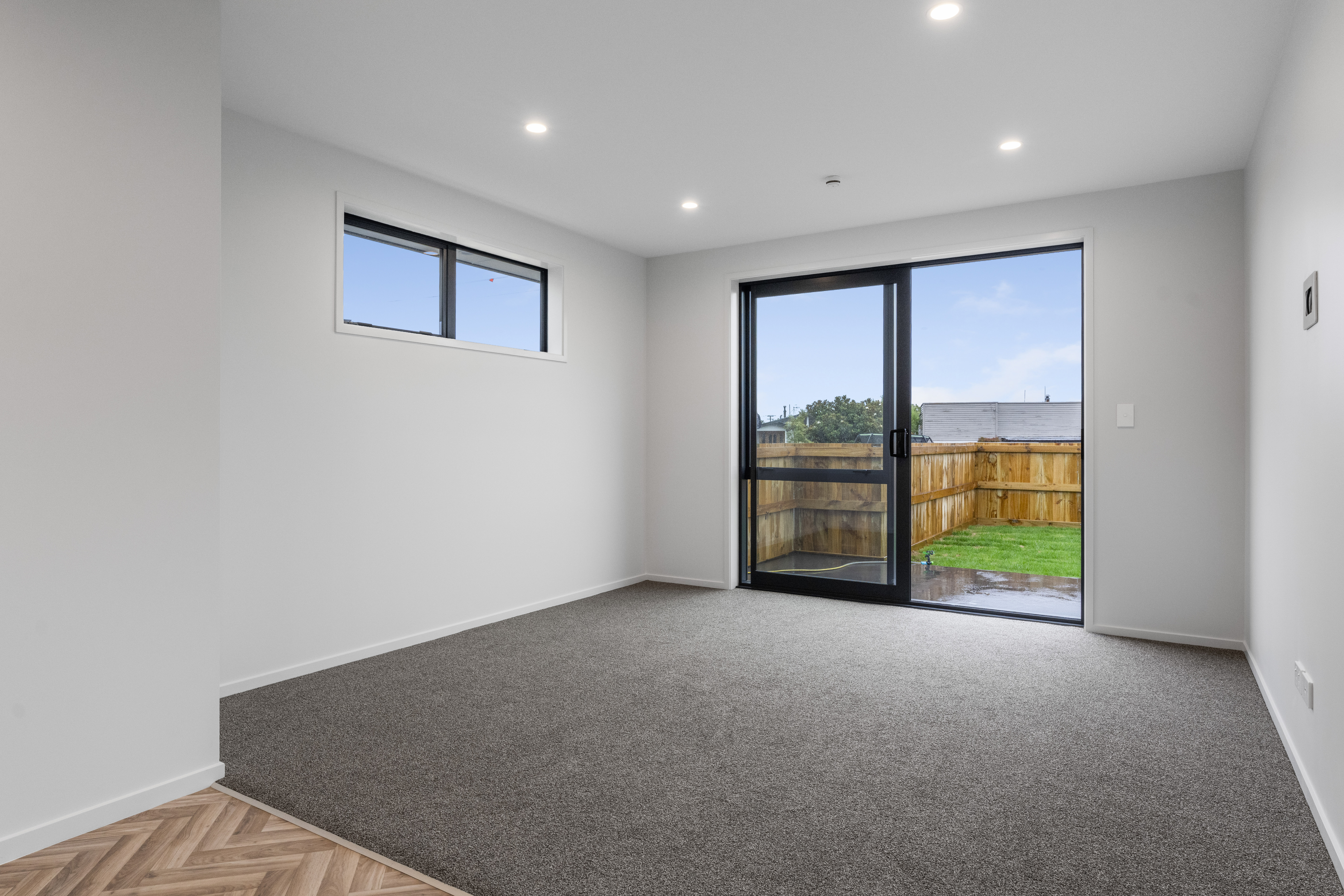  Brand New Development – Five Modern Two-Bedroom Homes - 物件實景