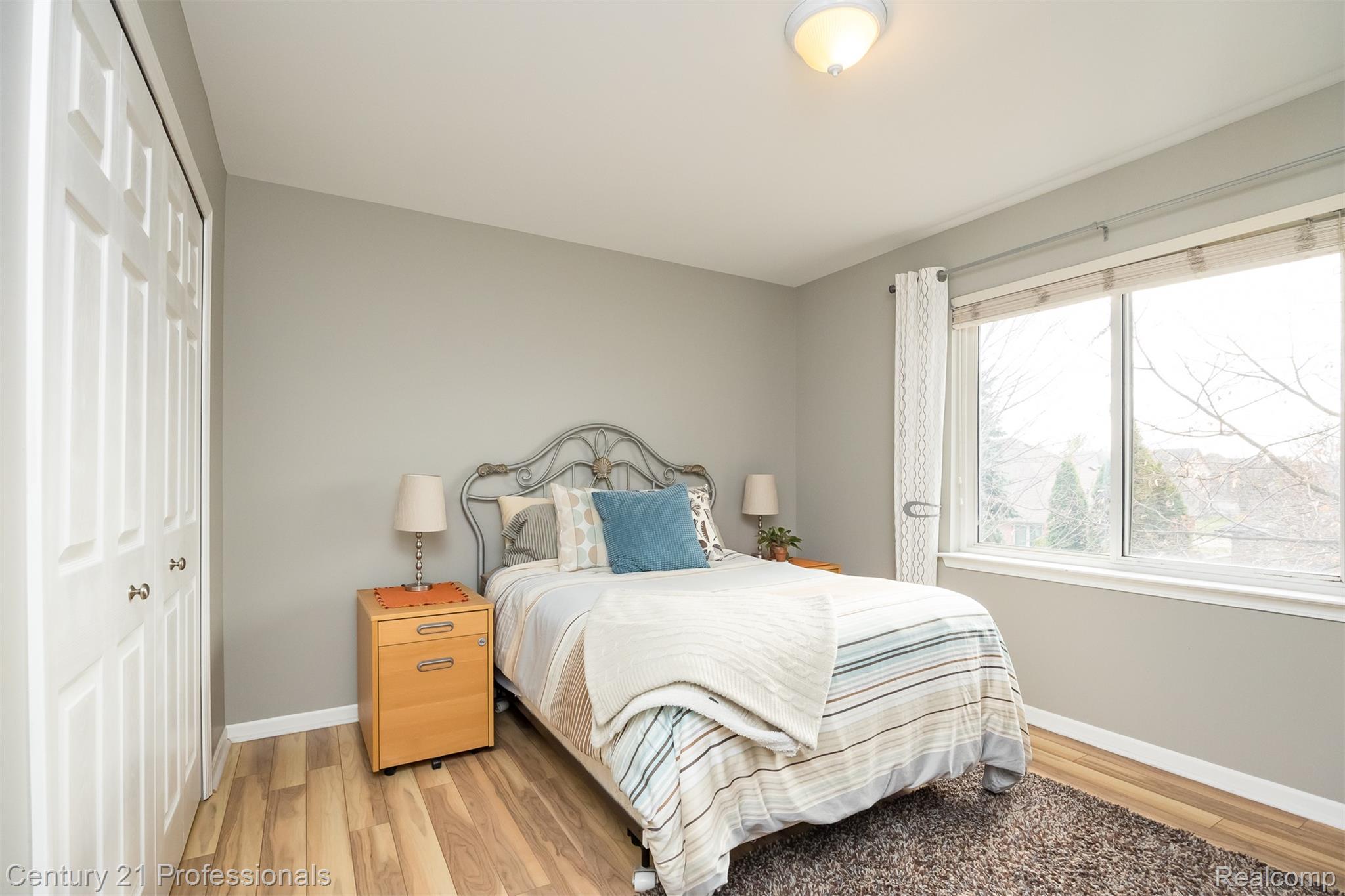 Macomb, Michigan, 48044, United States, 4 Bedrooms Bedrooms, ,3 BathroomsBathrooms,Residential,For Sale,1997727