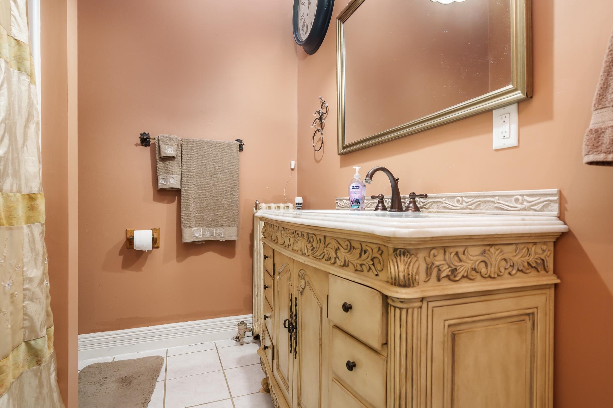 Janesville, Wisconsin, 53548, United States, 6 Bedrooms Bedrooms, ,7 BathroomsBathrooms,Residential,For Sale,2010389