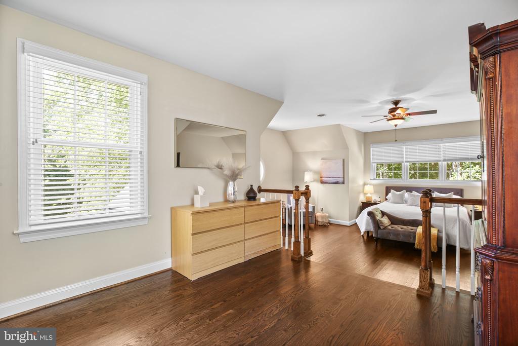 Fredericksburg, Virginia, 22407, United States, 5 Bedrooms Bedrooms, ,5 BathroomsBathrooms,Residential,For Sale,1927805