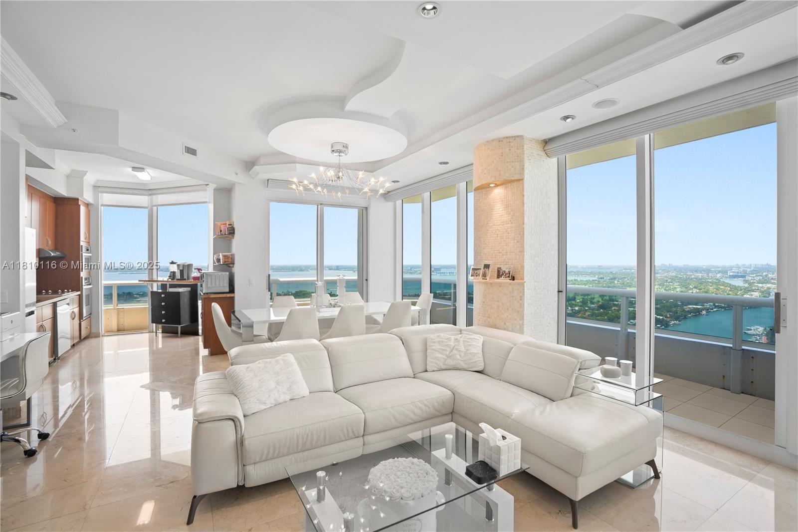 Miami Beach, Florida, 33140, United States, 2 Bedrooms Bedrooms, ,2 BathroomsBathrooms,Residential,For Sale,1838386