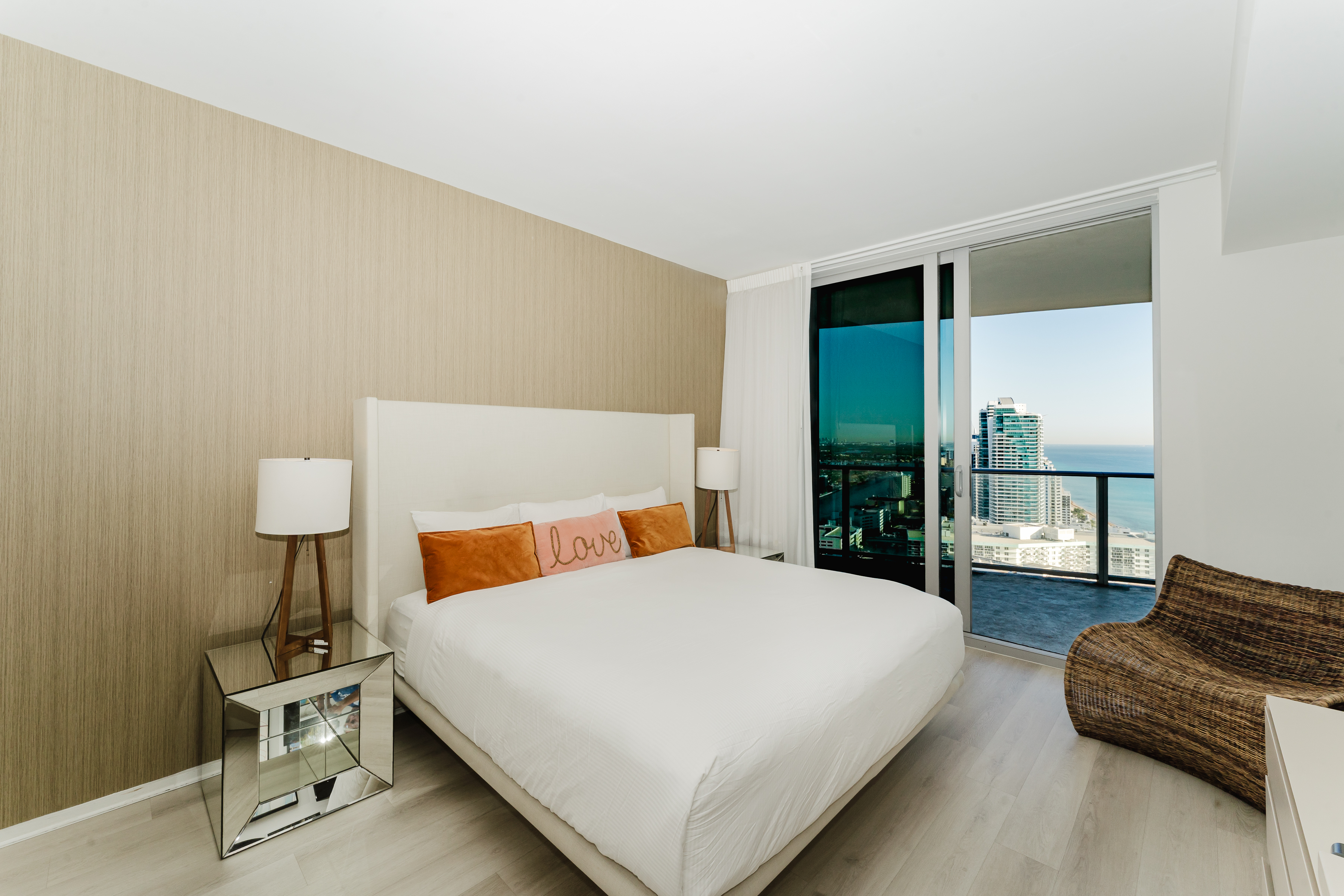  4111 S Ocean Dr, Hollywood, FL, 33019 - 物件實景