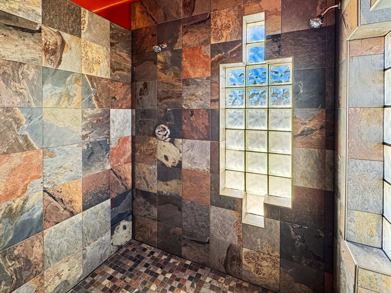 Carlsbad, New Mexico, 88220, United States, 4 Bedrooms Bedrooms, ,3 BathroomsBathrooms,Residential,For Sale,1973725