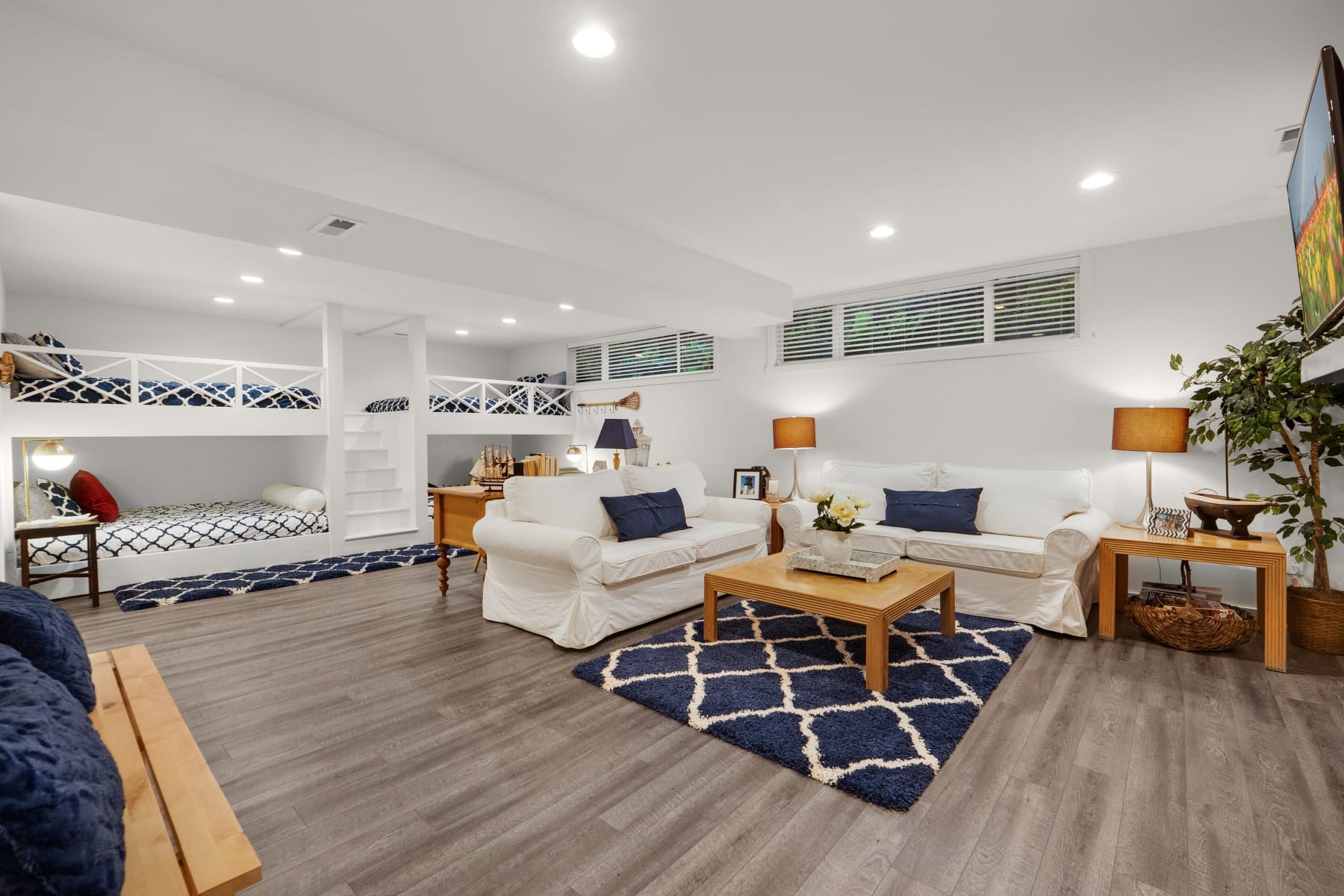  2631 S HEMLOCK ST Cannon Beach, OR 97110 - 物件實景