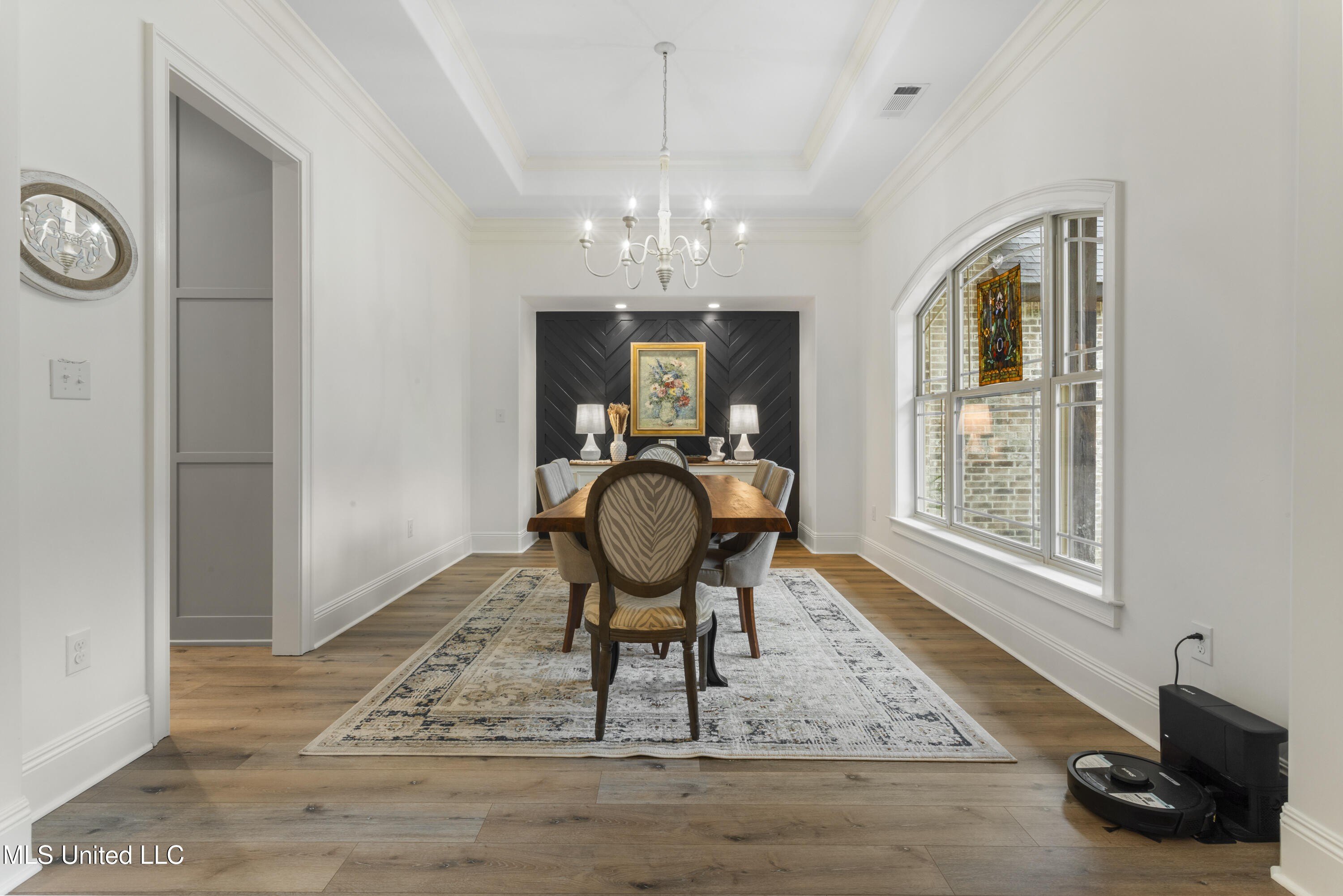 Gulfport, Mississippi, 39503, United States, 5 Bedrooms Bedrooms, ,5 BathroomsBathrooms,Residential,For Sale,1974357