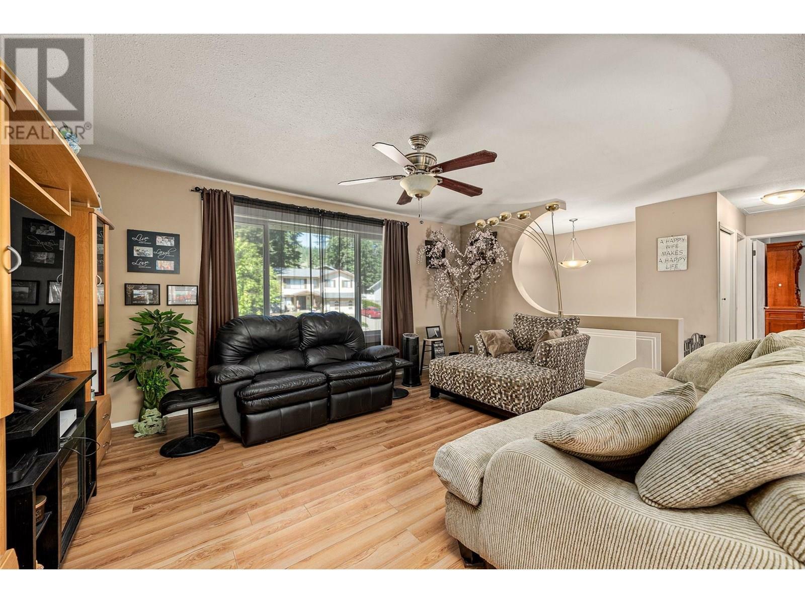 WEST KELOWNA, British Columbia, V4T 1B8, CA, 3 Bedrooms Bedrooms, ,2 BathroomsBathrooms,Residential,For Sale,1859691