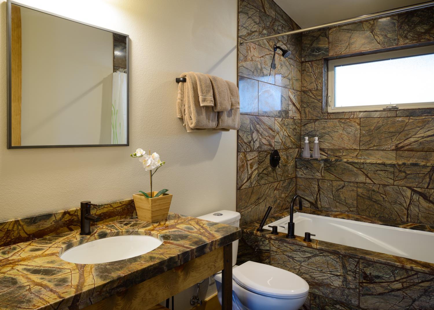 Yosemite West, California, 95389, United States, 2 Bedrooms Bedrooms, ,2 BathroomsBathrooms,Residential,For Sale,2005119