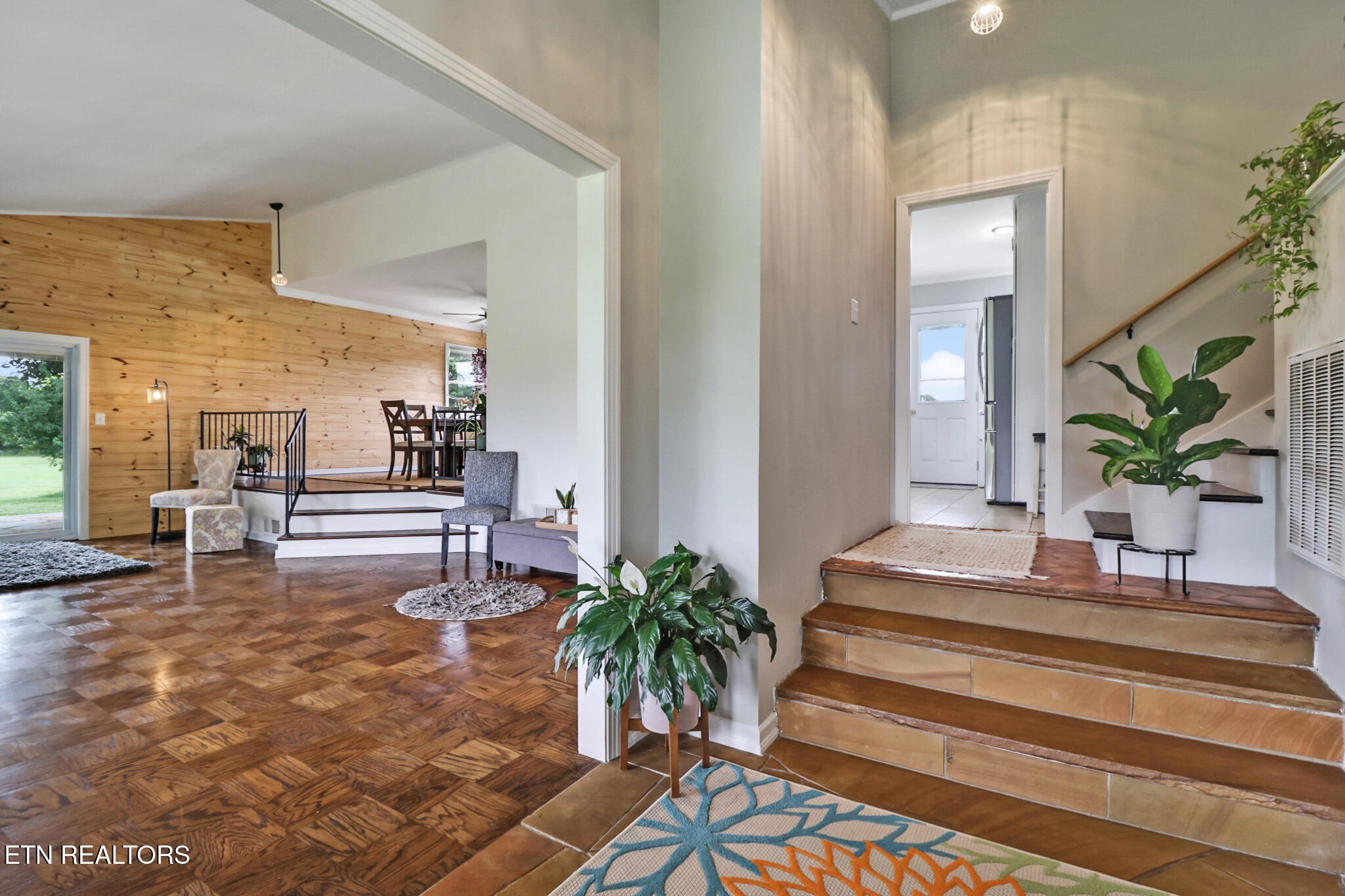 Crossville, Tennessee, 38571, United States, 5 Bedrooms Bedrooms, ,3 BathroomsBathrooms,Residential,For Sale,1986080