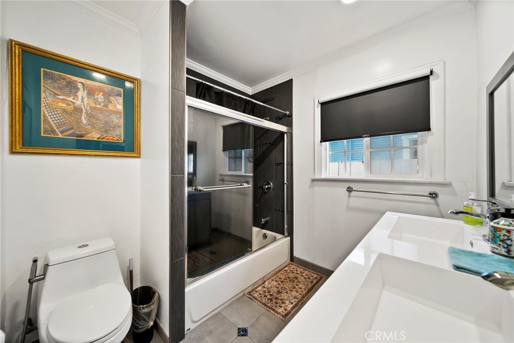 Los Angeles, California, 90041, United States, ,Residential,For Sale,2013561