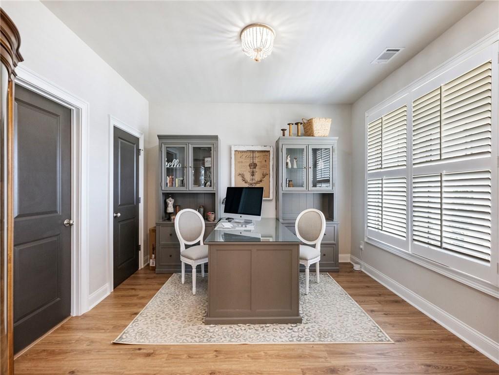 Hoschton, Georgia, 30548, United States, 5 Bedrooms Bedrooms, ,3 BathroomsBathrooms,Residential,For Sale,2000430