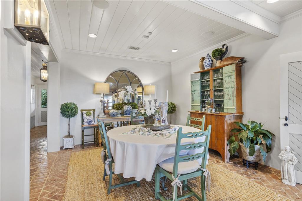 Lake Charles, Louisiana, 70605, United States, 4 Bedrooms Bedrooms, ,6 BathroomsBathrooms,Residential,For Sale,2026248