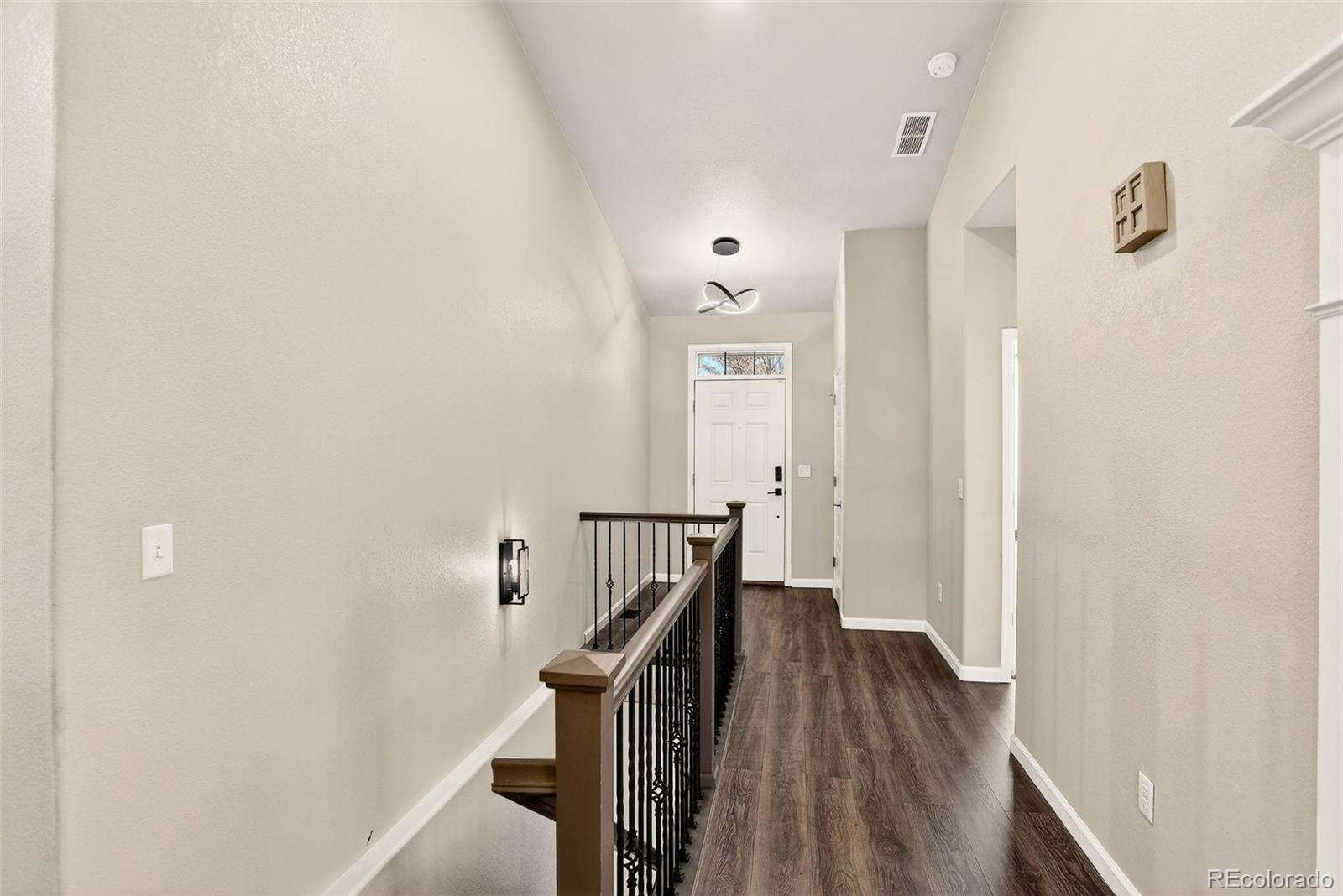 Aurora, Colorado, 80018, United States, 3 Bedrooms Bedrooms, ,3 BathroomsBathrooms,Residential,For Sale,2003114