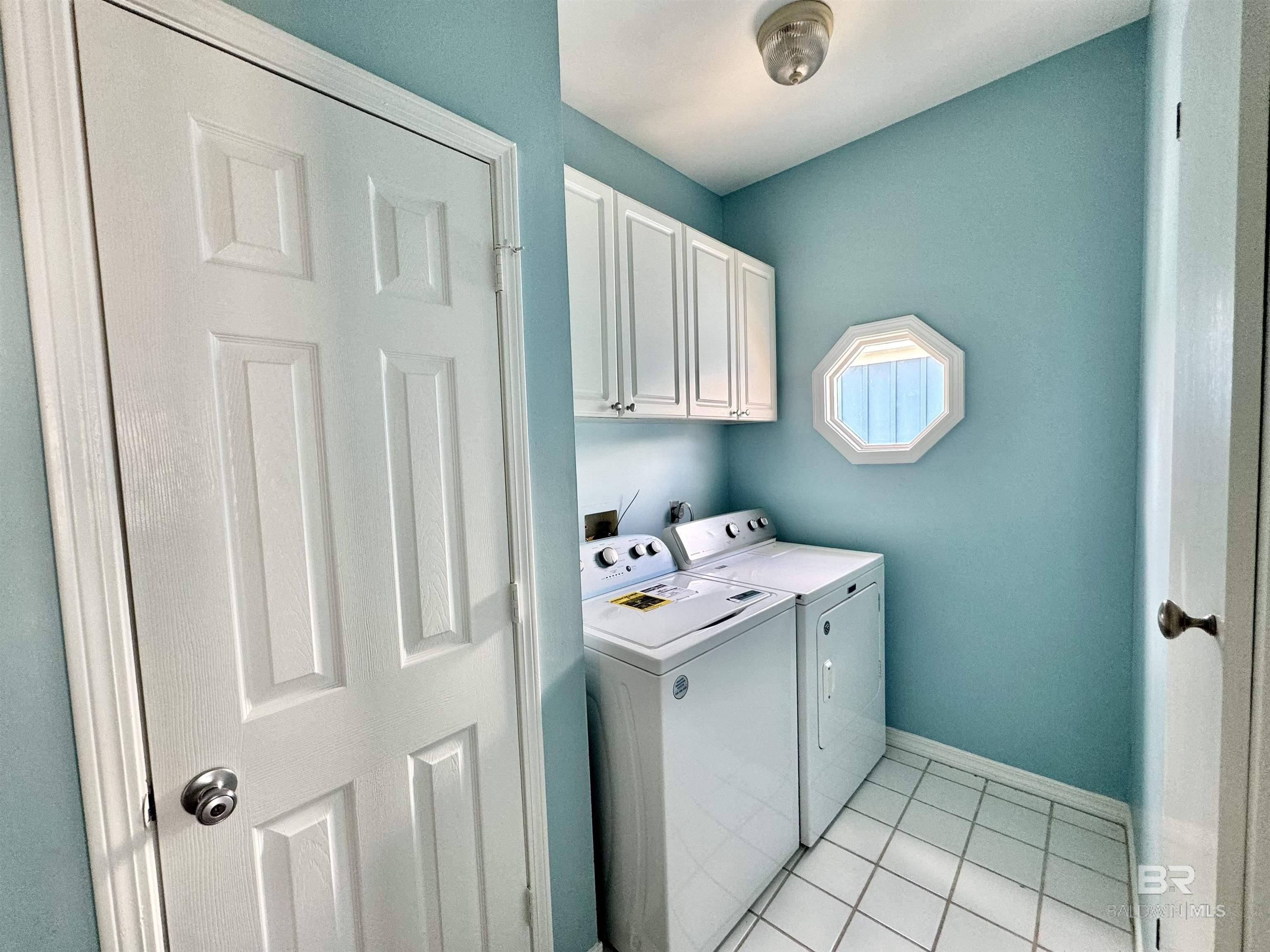 Gulf Shores, Alabama, 36542, United States, 4 Bedrooms Bedrooms, ,3 BathroomsBathrooms,Residential,For Sale,1887165