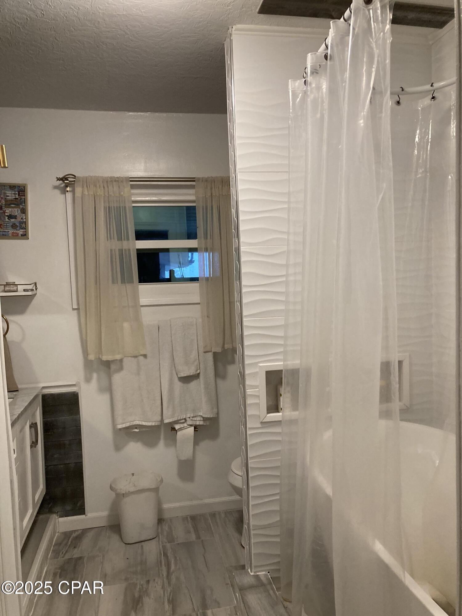 Panama City, Florida, 32404, United States, 3 Bedrooms Bedrooms, ,2 BathroomsBathrooms,Residential,For Sale,1883539