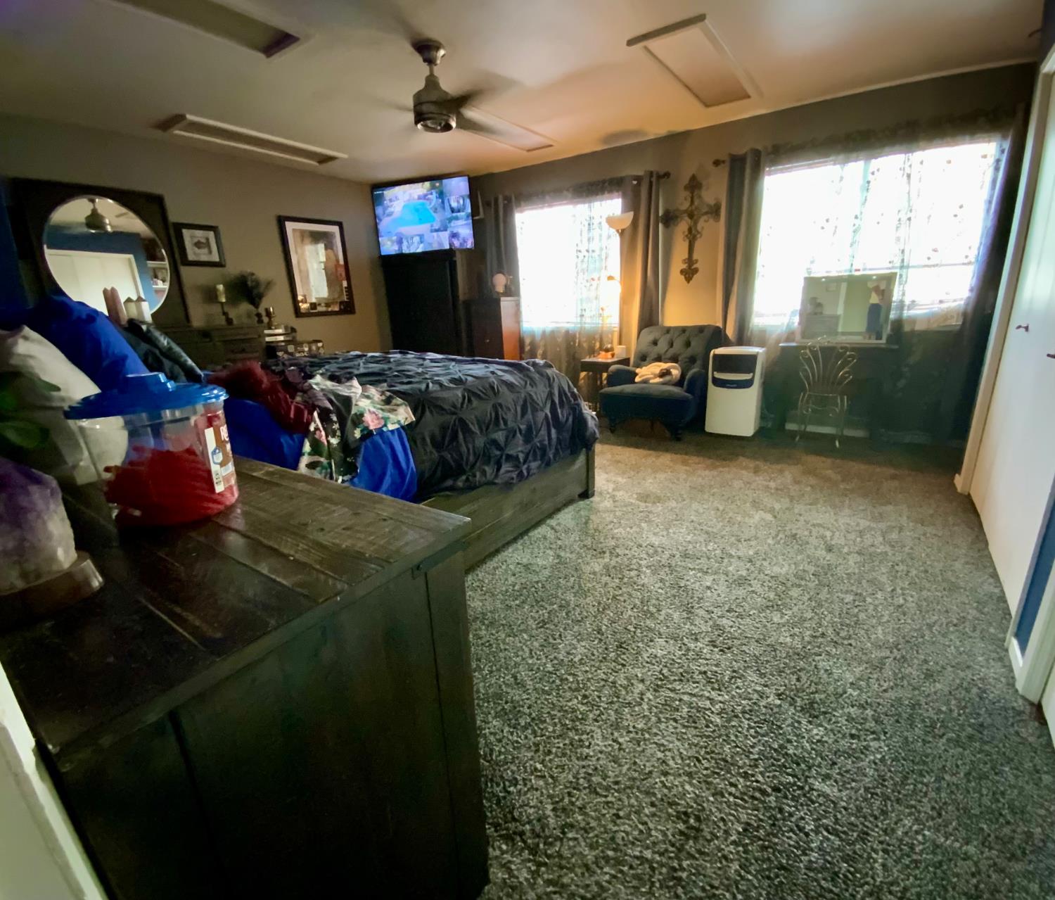 Oakhurst, California, 93644, United States, 7 Bedrooms Bedrooms, ,4 BathroomsBathrooms,Residential,For Sale,2005555