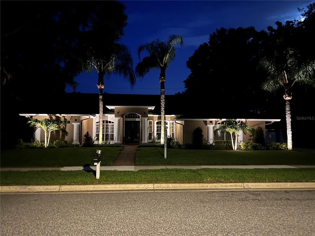 Oviedo, Florida, 32765, United States, 4 Bedrooms Bedrooms, ,3 BathroomsBathrooms,Residential,For Sale,1849988