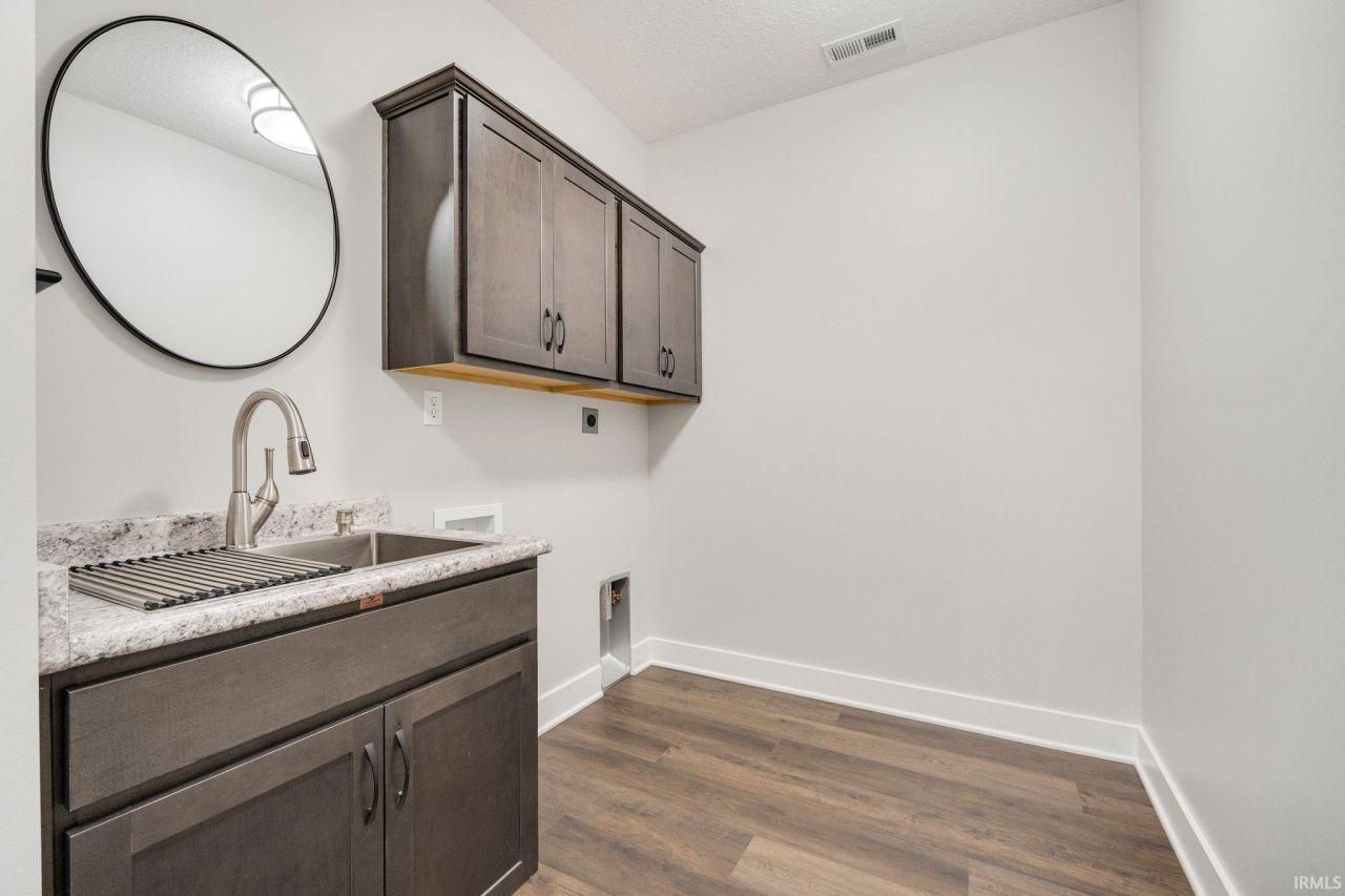 Fort Wayne, Indiana, 46845, United States, 3 Bedrooms Bedrooms, ,3 BathroomsBathrooms,Residential,For Sale,1828188