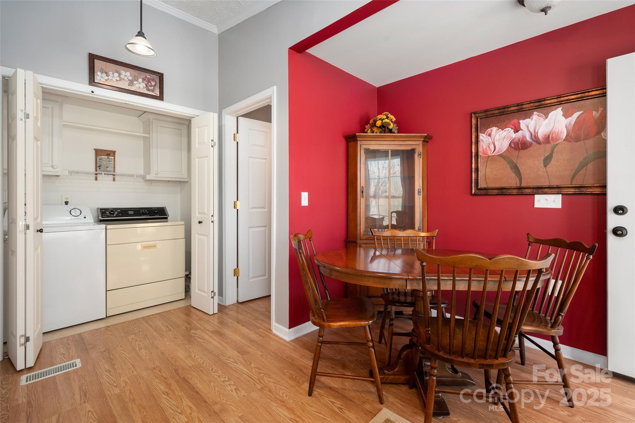 Liberty Hill, South Carolina, 29074, United States, 5 Bedrooms Bedrooms, ,3 BathroomsBathrooms,Residential,For Sale,1736219