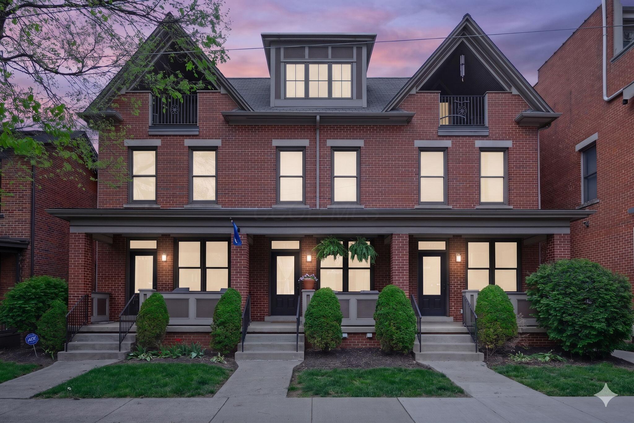 Columbus, Ohio, 43215, United States, 3 Bedrooms Bedrooms, ,4 BathroomsBathrooms,Residential,For Sale,2037266