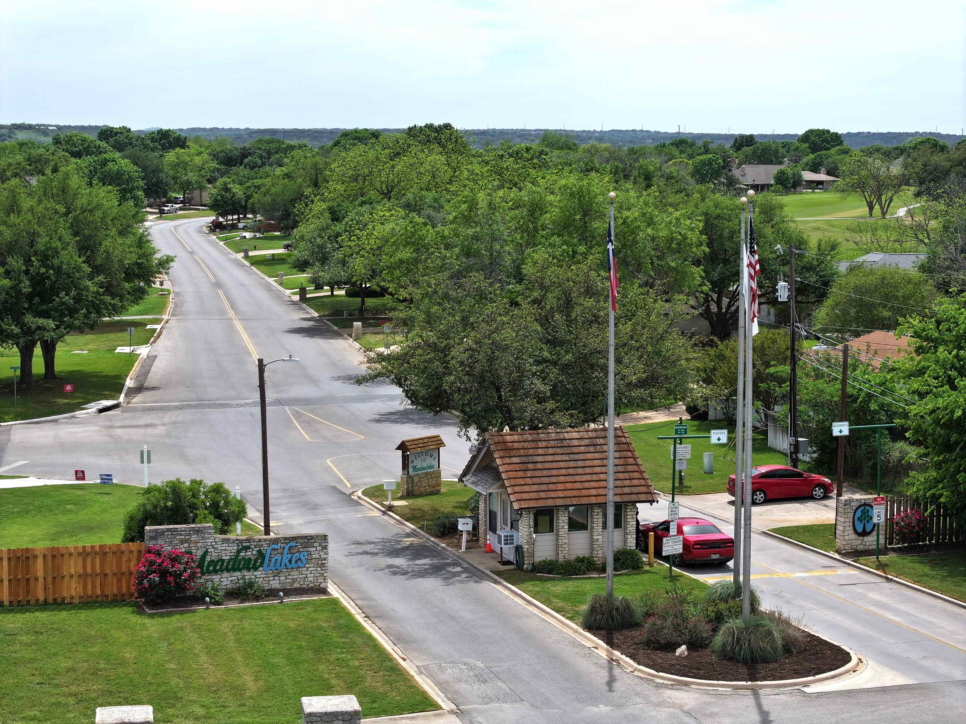 Meadowlakes, Texas, 78654, United States, 5 Bedrooms Bedrooms, ,4 BathroomsBathrooms,Residential,For Sale,1796370