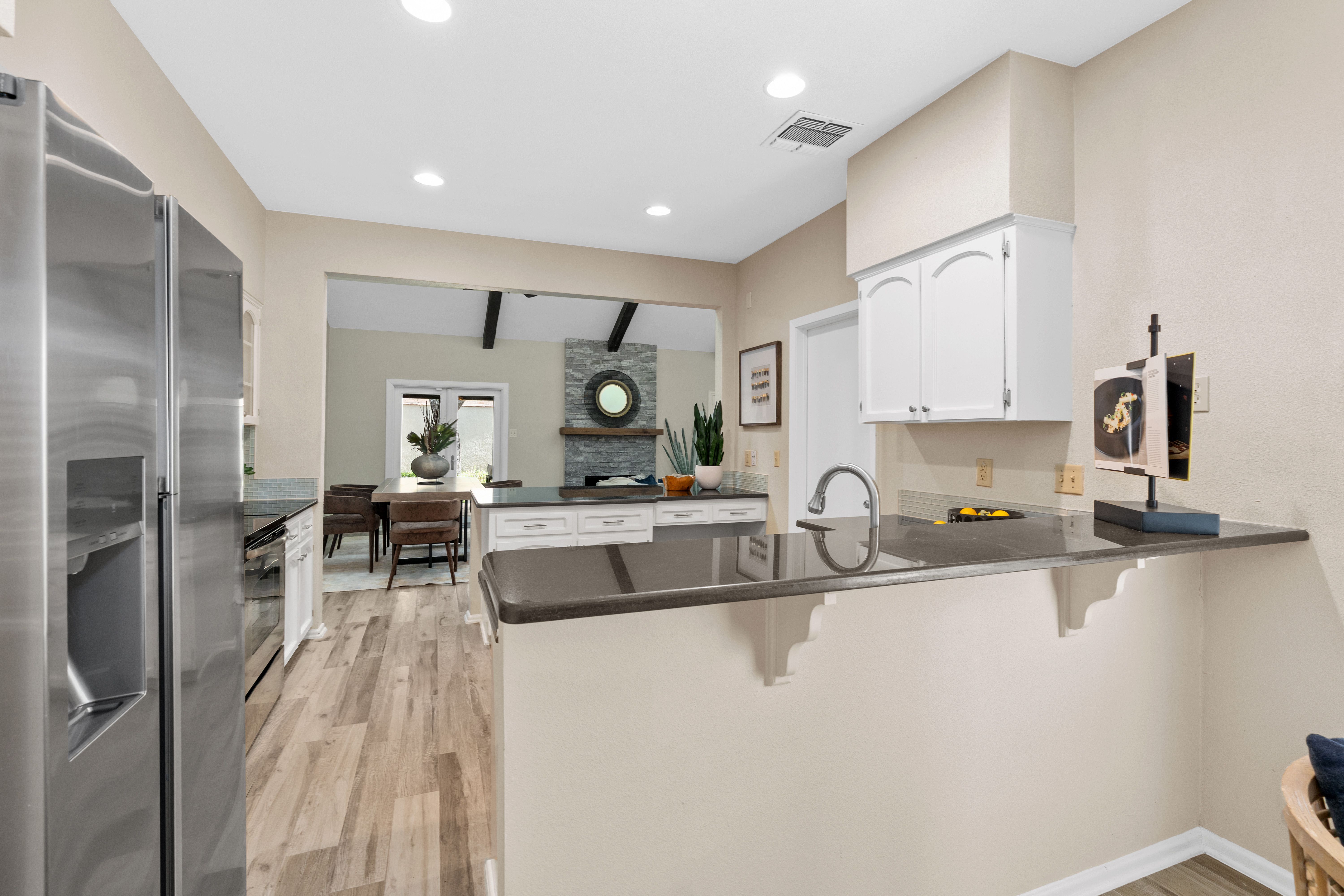  Refined Townhome in Alamo Heights - 物件實景